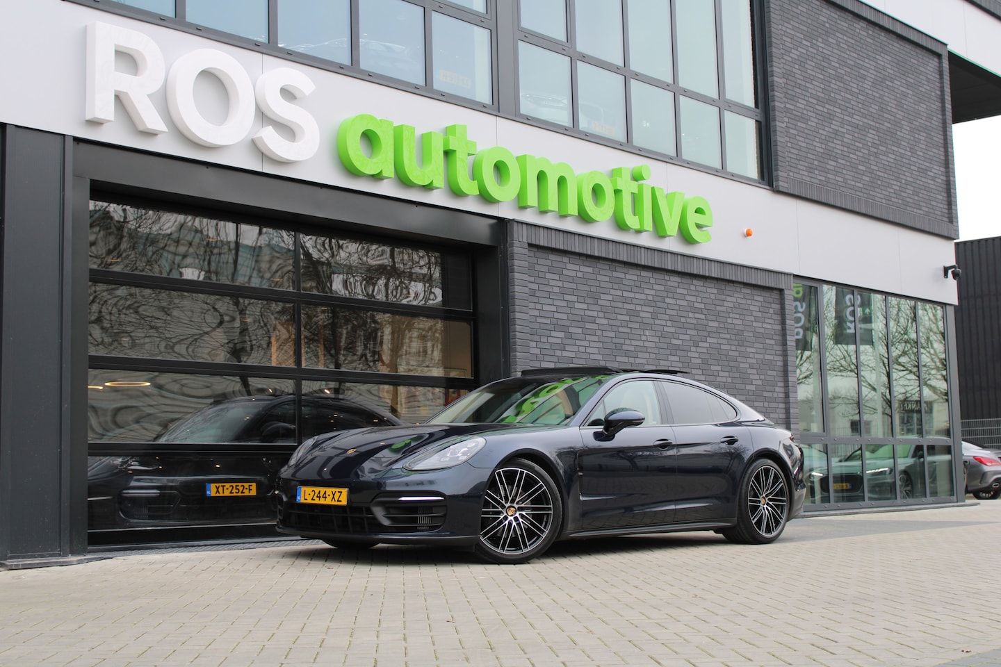 Porsche Panamera - 2.9 4 | PANO | 4X STOELVERW | CAMERA | CARPLAY | LUCHTVERING | - AutoWereld.nl