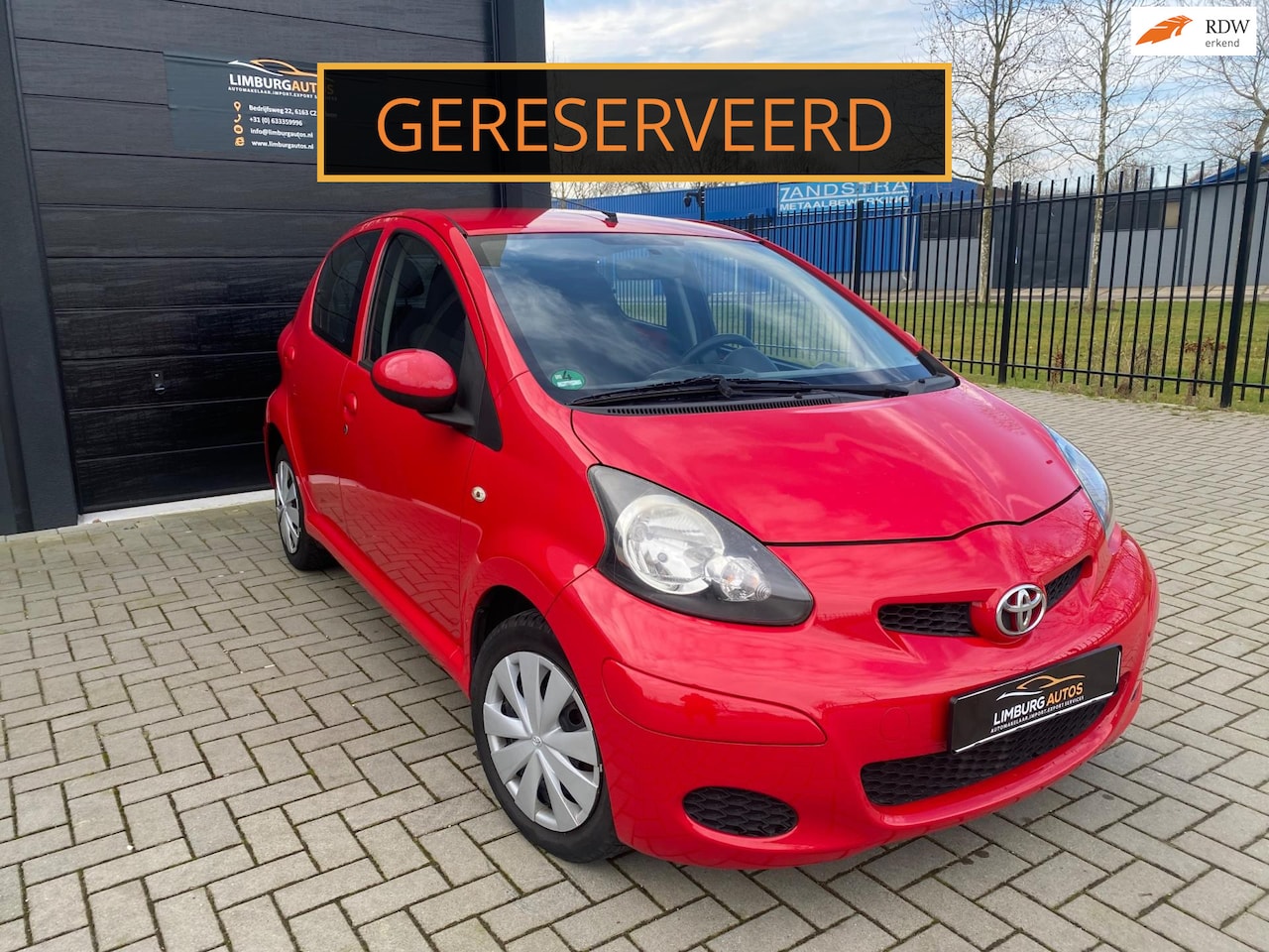 Toyota Aygo - 1.0-12V Red Airco Elek Ramen Lage KM! - AutoWereld.nl