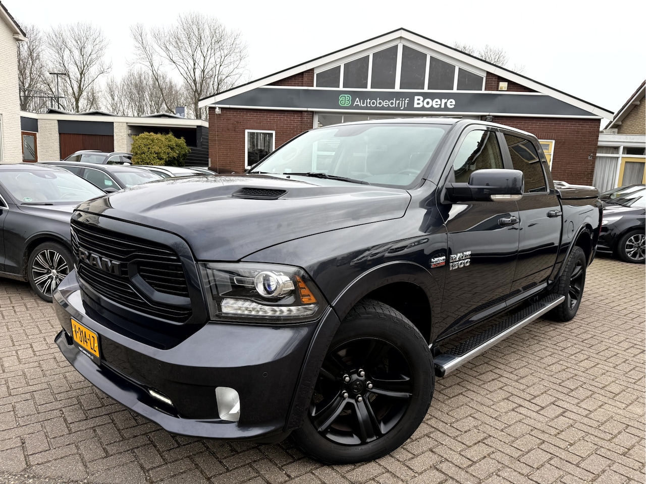 Dodge Ram 1500 - 5.7 V8 4x4 Crew Cab 5'7 Marge, NL. Auto, Trekhaak, Camera, Alpine Audio - AutoWereld.nl