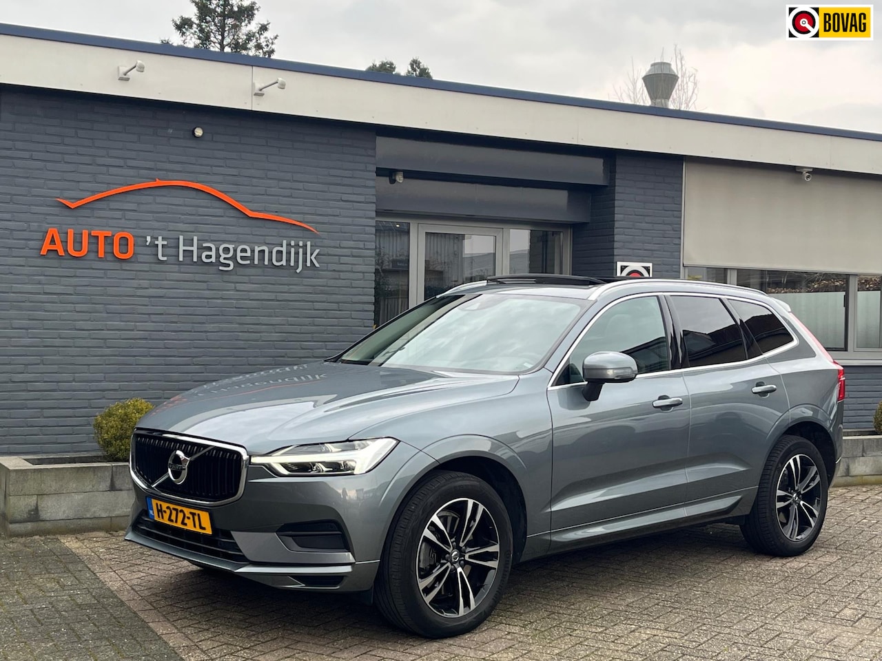 Volvo XC60 - 2.0 T4 pano trekh 2300kg NAP NL-auto - AutoWereld.nl