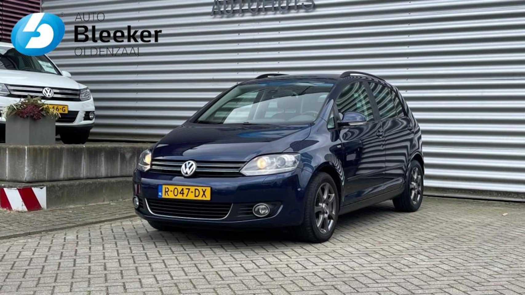 Volkswagen Golf Plus - 1.2 TSi Highline DSG Navi Cruise Clima Keyless start - AutoWereld.nl