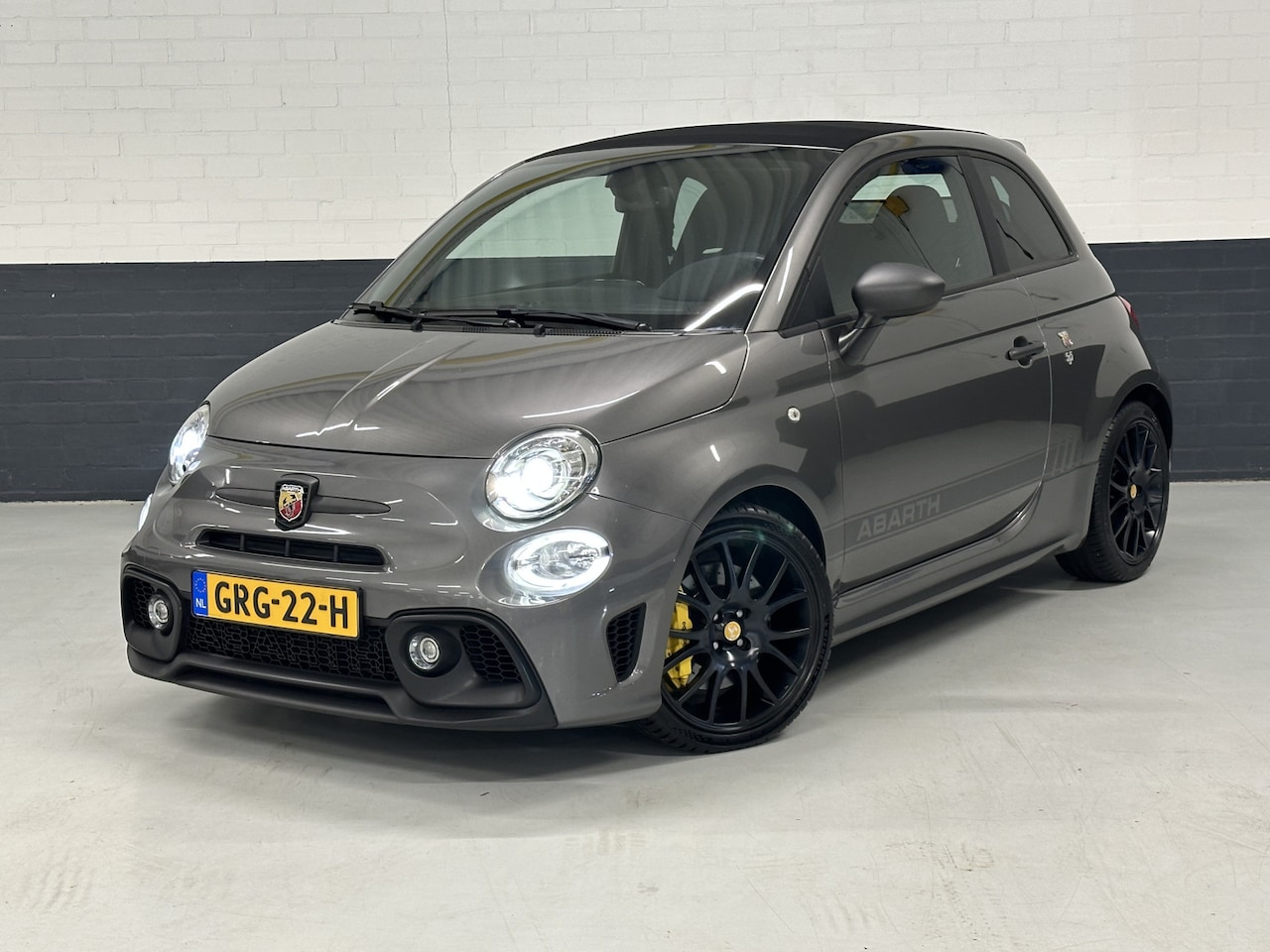 Fiat 500 C - 1.4 T-Jet Abarth Competizione Automaat | Beats audio | Navigatie | PDC | DAB - AutoWereld.nl