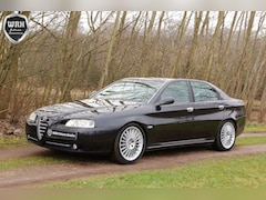 Alfa Romeo 166 - 3.0 V6 Aut. 18inch UNIEK LEES TEKST