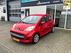 Peugeot 107 - 1.0-12V Millesim 200