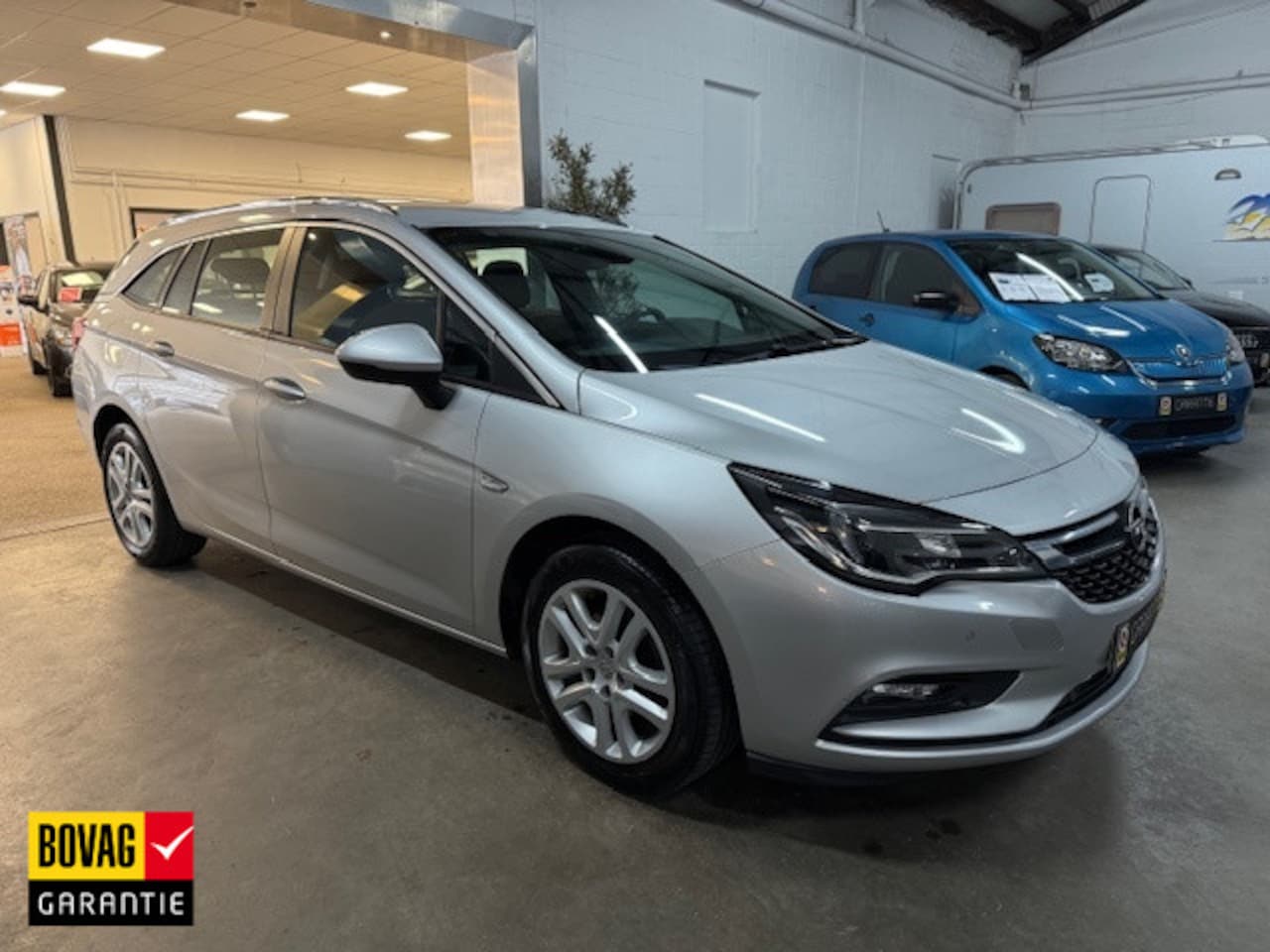 Opel Astra Sports Tourer - 1.0 Online Ed. - AutoWereld.nl