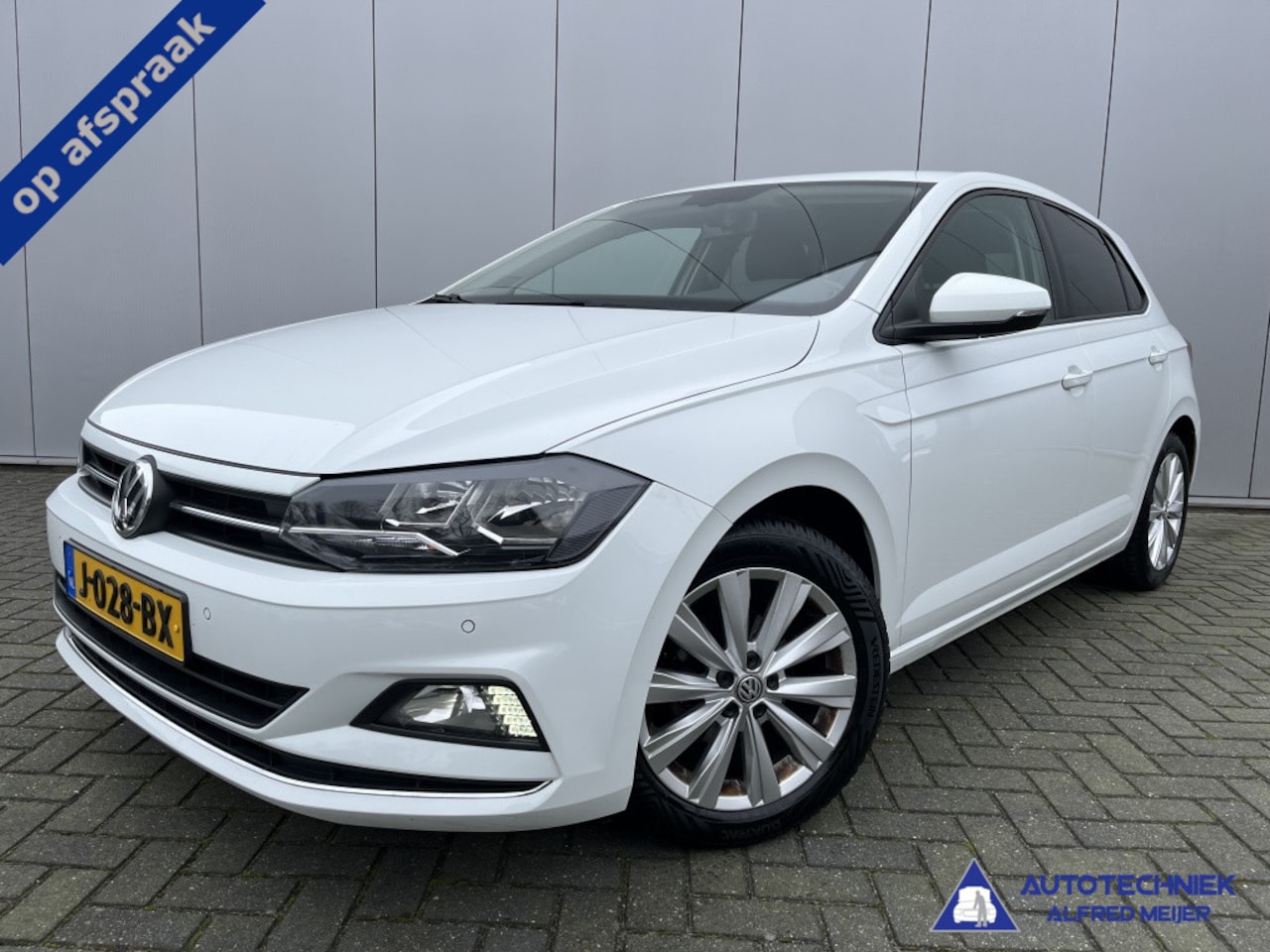 Volkswagen Polo - 1.0 TSI Highline Carplay Digitaal Display - AutoWereld.nl