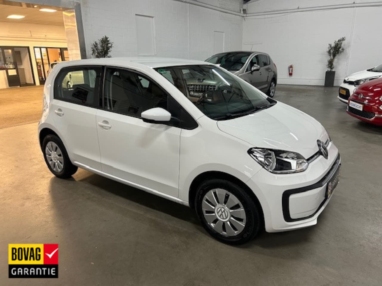 Volkswagen Up! - 1.0 BMT move up! 1.0 BMT move up! - AutoWereld.nl