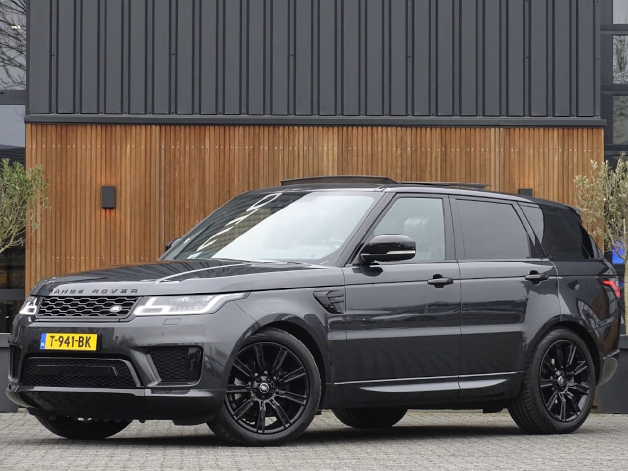 Land Rover Range Rover Sport - 3.0 TDV6 HSE R-Dynamic / LED - AutoWereld.nl