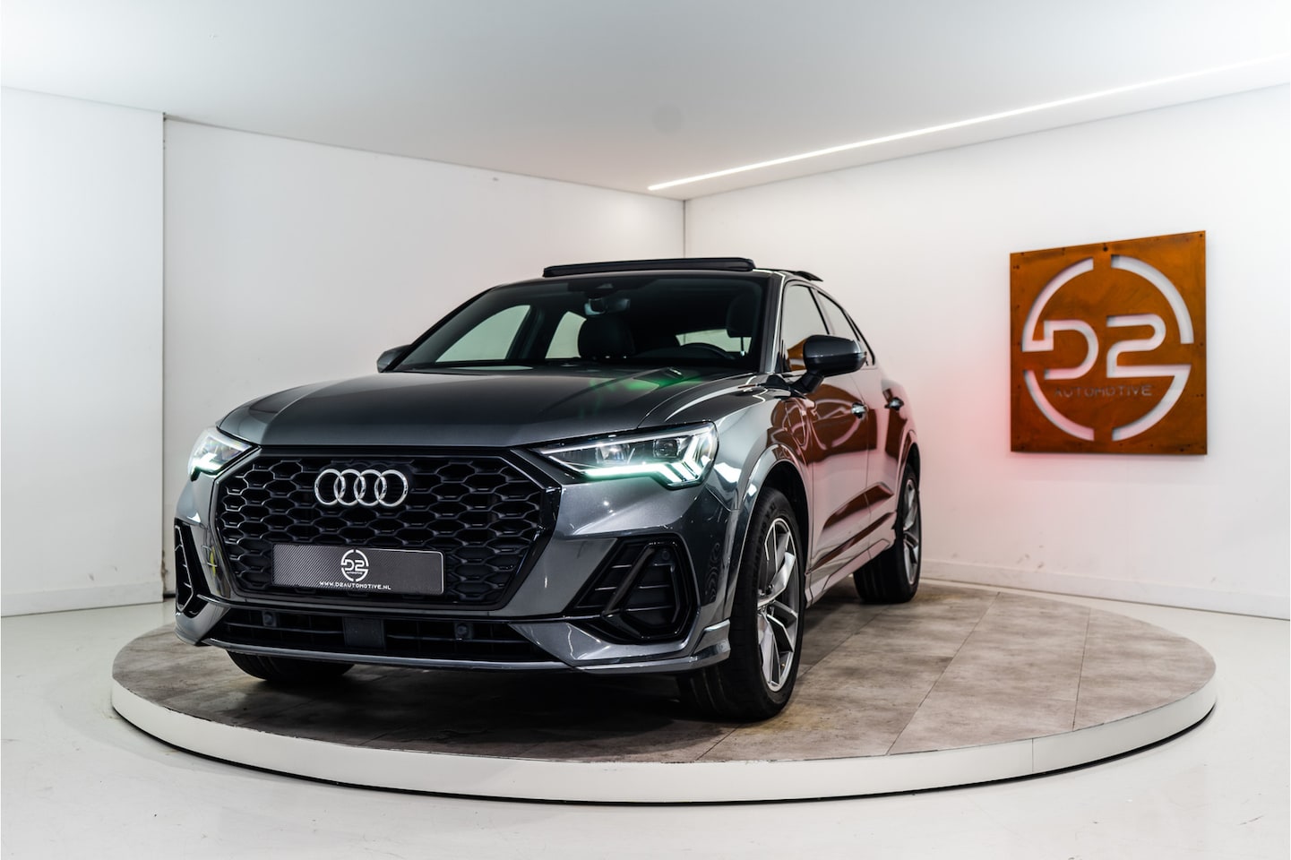 Audi Q3 Sportback - 45 TFSI e 2x S-Line 245PK | Pano | Virtual | Sfeer | Matrix | 12 MND Garantie - AutoWereld.nl