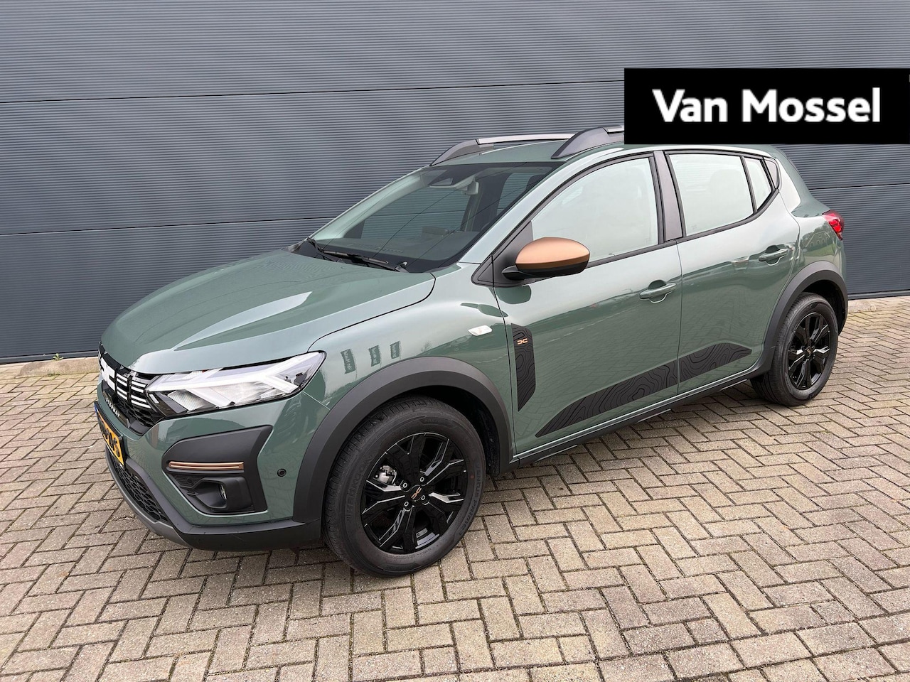 Dacia Sandero Stepway - 1.1 TCe 110 Extreme - AutoWereld.nl