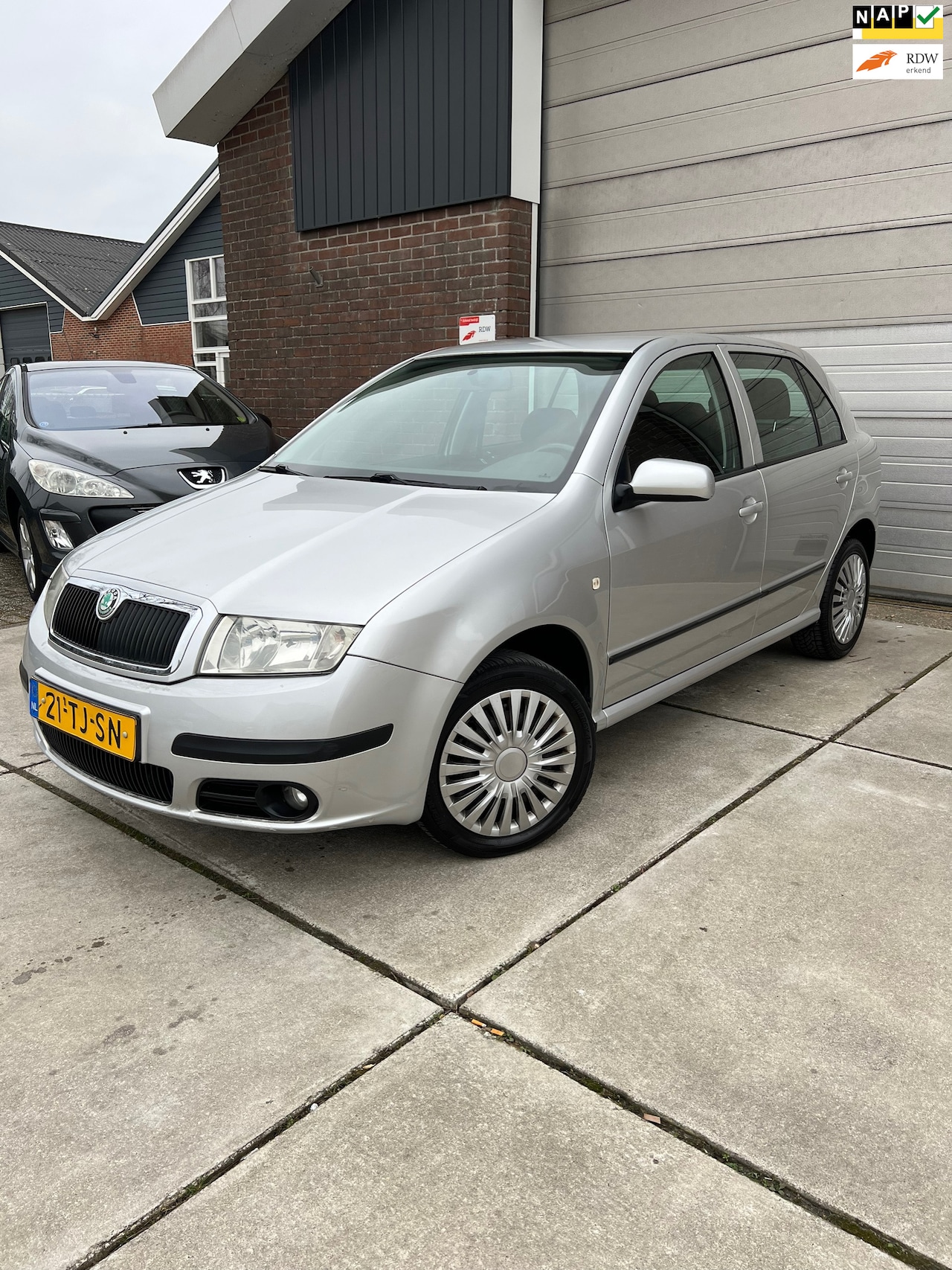 Skoda Fabia - 1.4-16V Spirit+ NIEUWE APK! - AutoWereld.nl