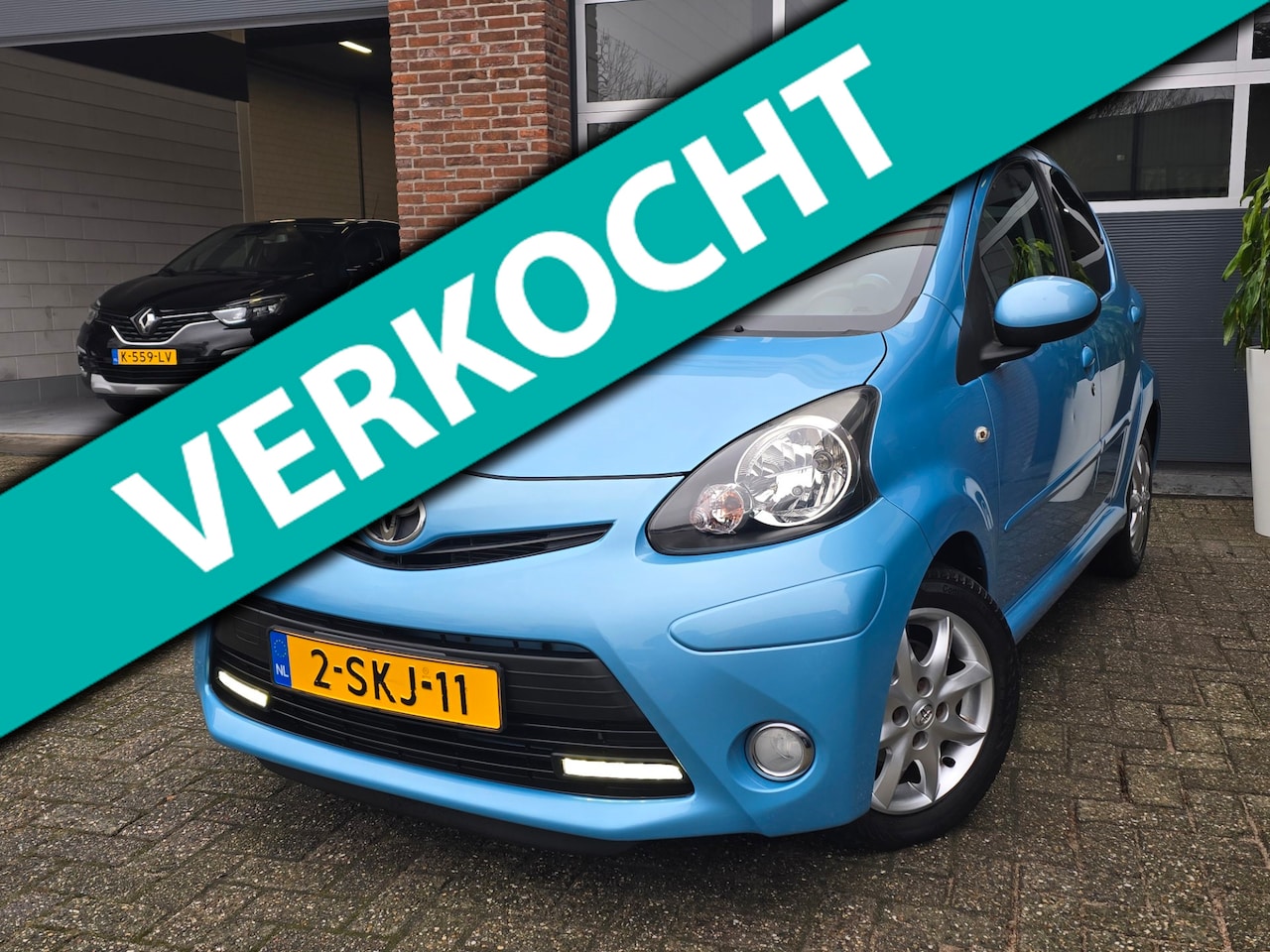 Toyota Aygo - 1.0 VVT-i Dynamic Blue Automaat |5DR |Led |Nap - AutoWereld.nl