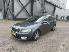 Skoda Octavia Combi - 1.6 TDI Greenl. Bns