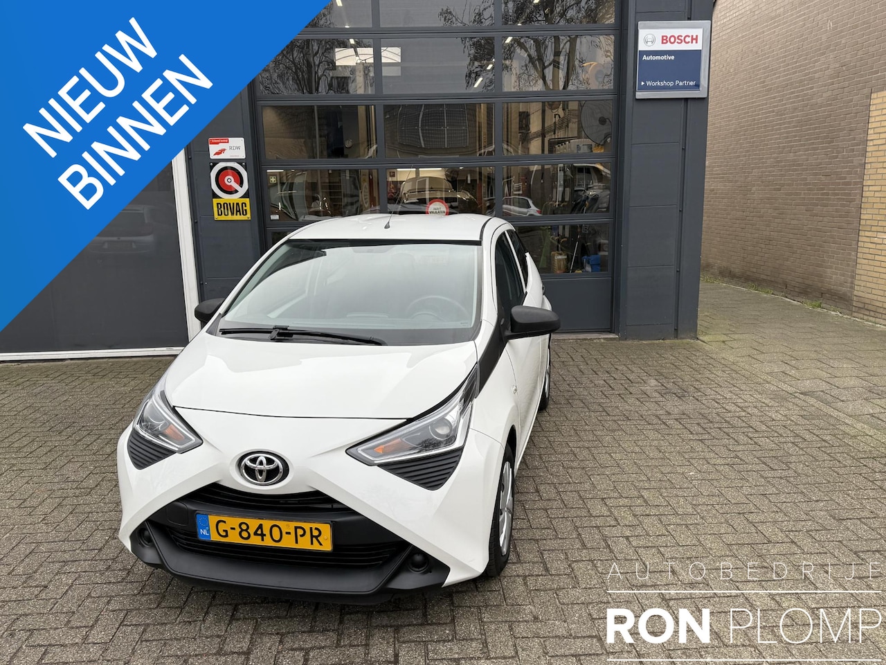 Toyota Aygo - 1.0 VVT-i x-fun / Airco/ Bluetooth/ LED/ Elektrische ramen - AutoWereld.nl