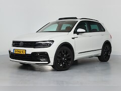 Volkswagen Tiguan - 2.0 TSI 4Motion Highline | Vitrual | Trekhaak | Open Dak | Navi | Camera | Cruise Adaptive