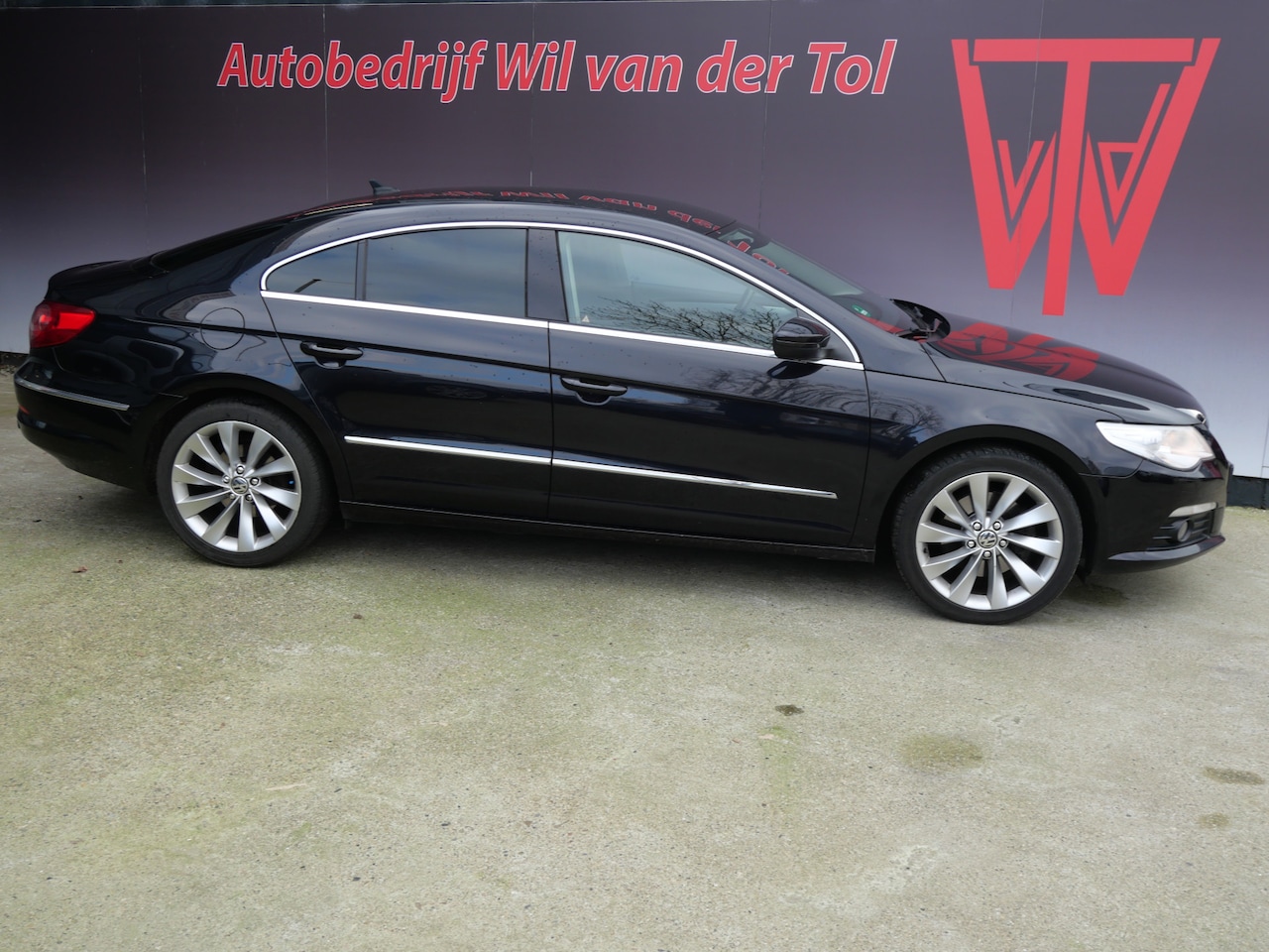 Volkswagen Passat CC - 1.8 TSI | NAVIGATIE | XENON | 18 INCH | NL-AUTO | DEALER O-H!! - AutoWereld.nl