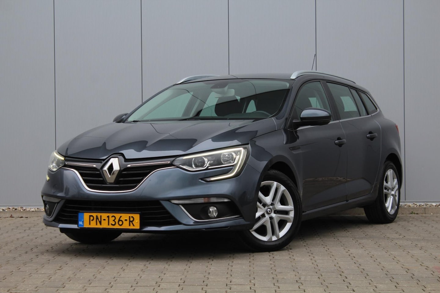 Renault Mégane Estate - 1.5 dCi Eco2 Zen | Trekhaak | Navigatie | Clima / Cruise control | PDC | NAP | APK | - AutoWereld.nl