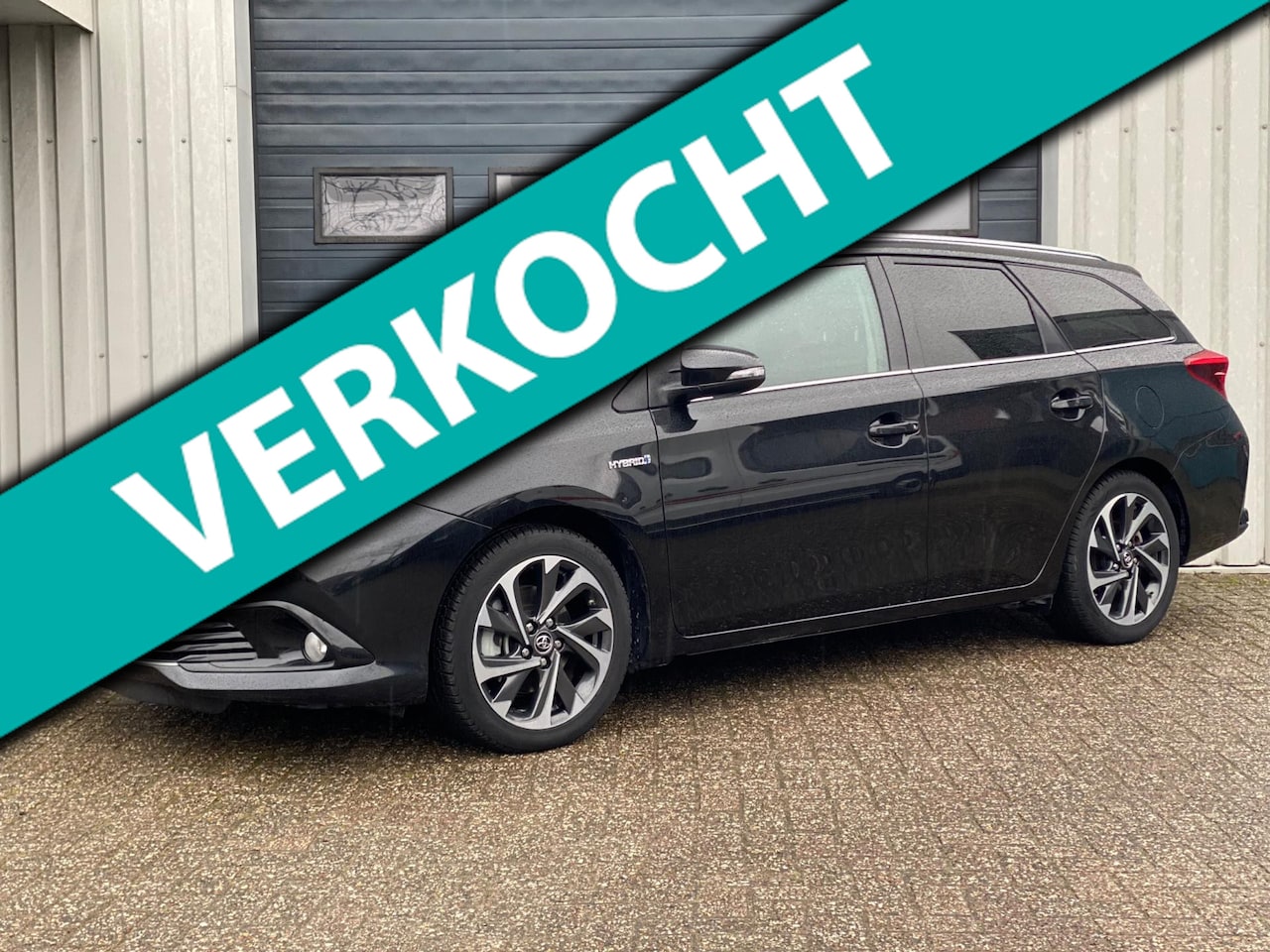 Toyota Auris Touring Sports - 1.8 Hybrid Dynamic NAVI / CRUISE - AutoWereld.nl