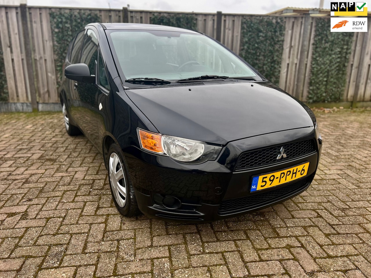 Mitsubishi Colt - 1.1 Edition One - APK - AIRCO - NAP - 4 Deurs - AutoWereld.nl