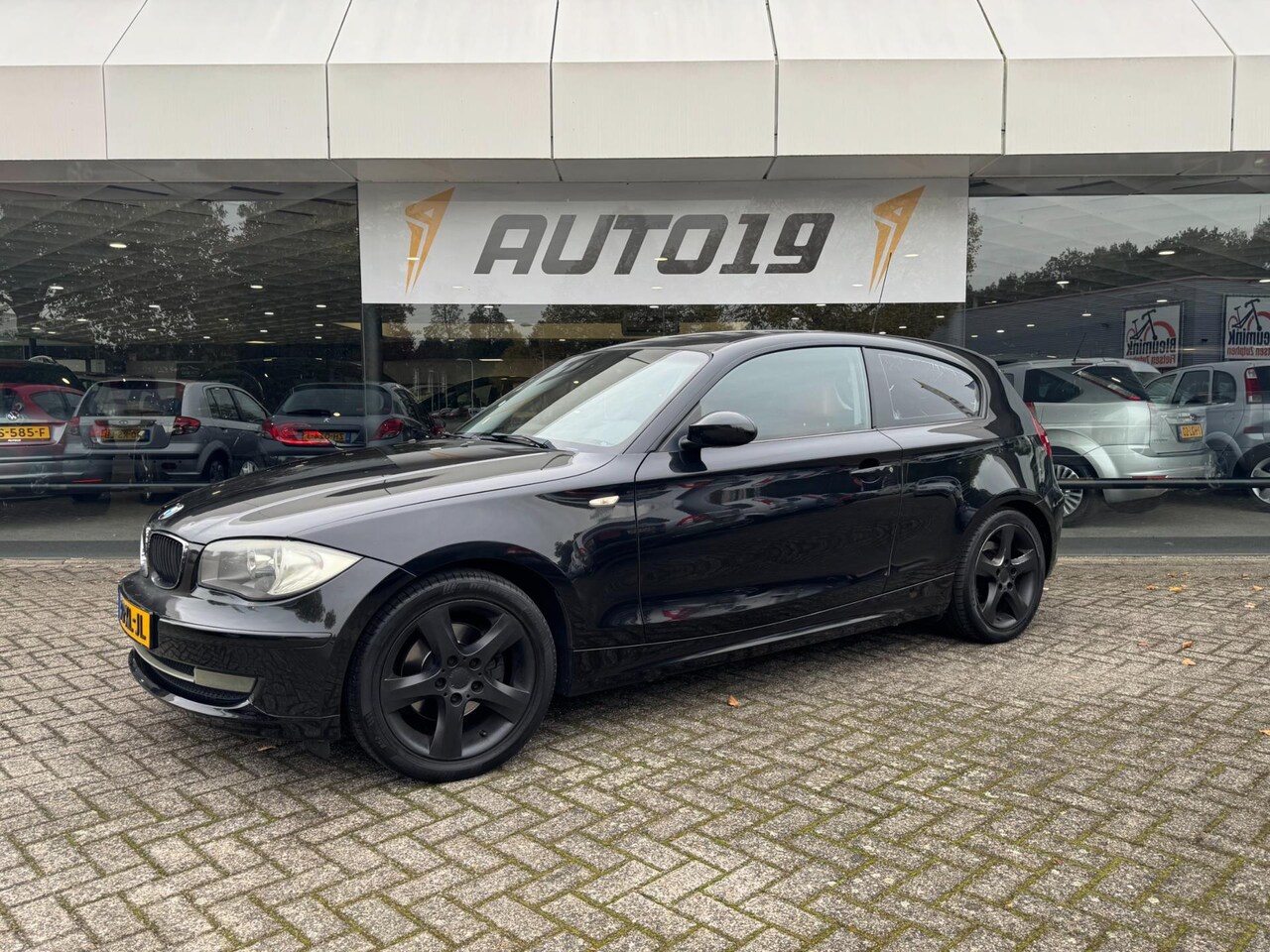 BMW 1-serie - 120d High Executive 120d High Executive - AutoWereld.nl