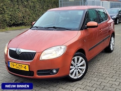 Skoda Fabia - 1.4-16V Ambiente Cruise Airco Sportvelgen