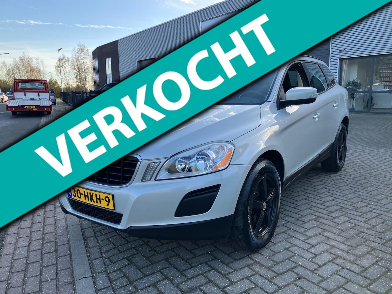 Volvo XC60 - 2.4D AWD NETTE YOUNGTIMER !! - AutoWereld.nl