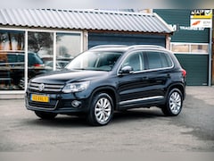 Volkswagen Tiguan - 1.4 TSI Sport&Style (NL-Auto / Dealeronderhouden / 1e Eigenaar / Climate / Cruise)