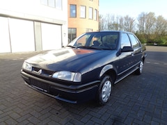 Renault 19 - 1.7 Chamade UNIEK / YOUNGTIMER / ZELDZAAM / LAGE KM