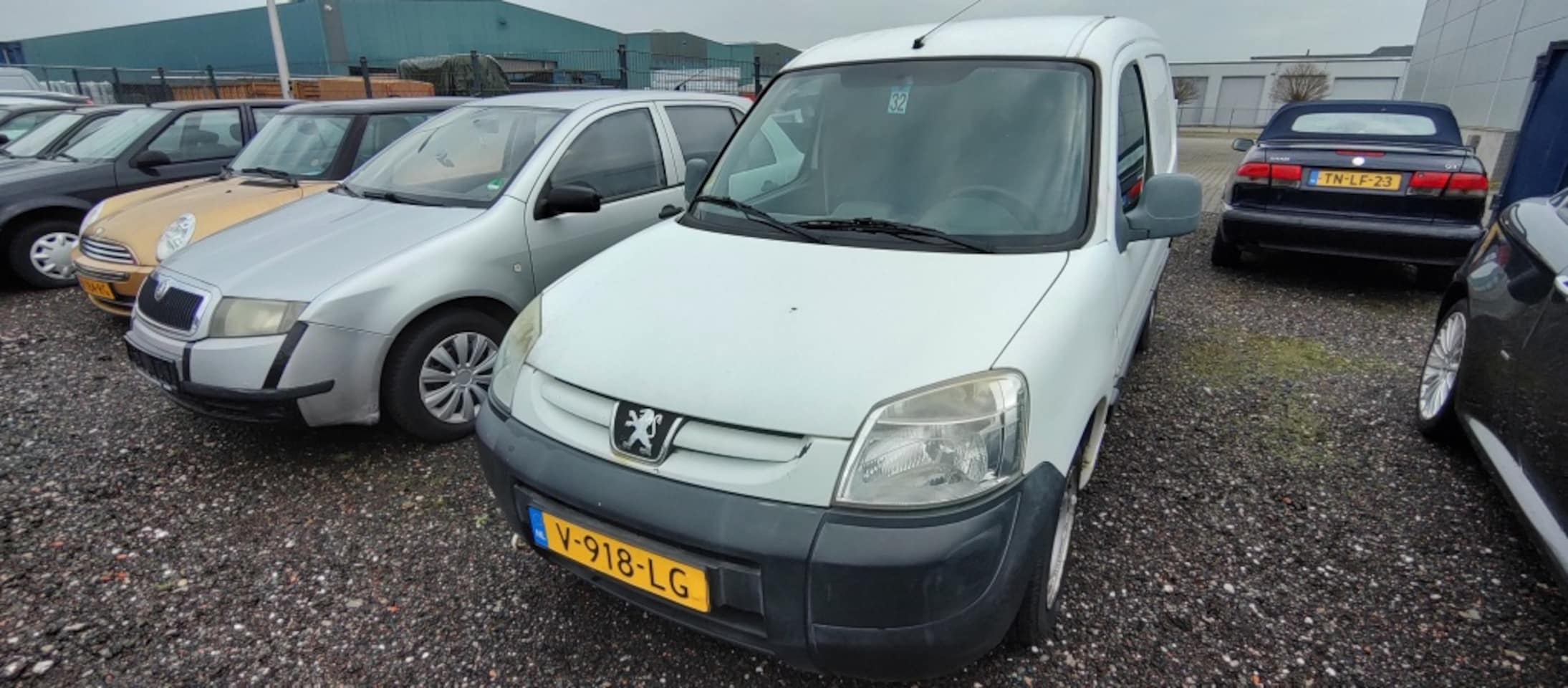 Peugeot Partner - 170C 1.9 D Export ; ''Geen Apk'' ** EXPORT ** - AutoWereld.nl