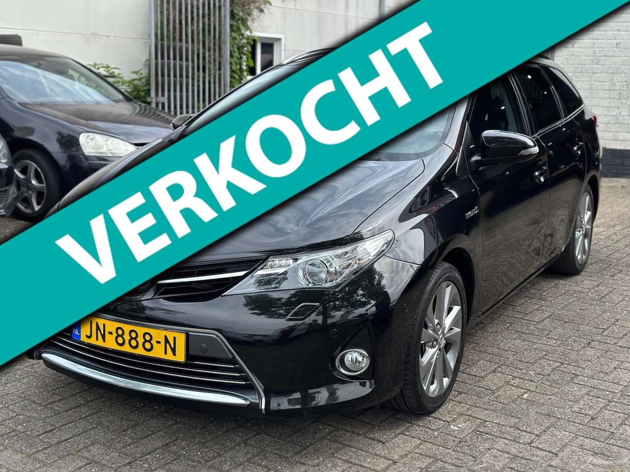 Toyota Auris Touring Sports - 1.8 Hybrid Executive bj:2014 Camera Cruise Control Stoelverwarming NAP - AutoWereld.nl