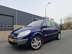 Renault Grand Scénic - 2.0-16V Luxe 7p. AUT PSENSOR LEDER CRUISE TREKHAAK 2 X SLEUTELS