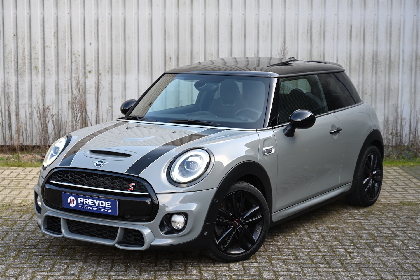 MINI Cooper S - Mini 2.0 Knightsbridge Edition H&K. JCW, Moonwalk Grey Metallic - AutoWereld.nl