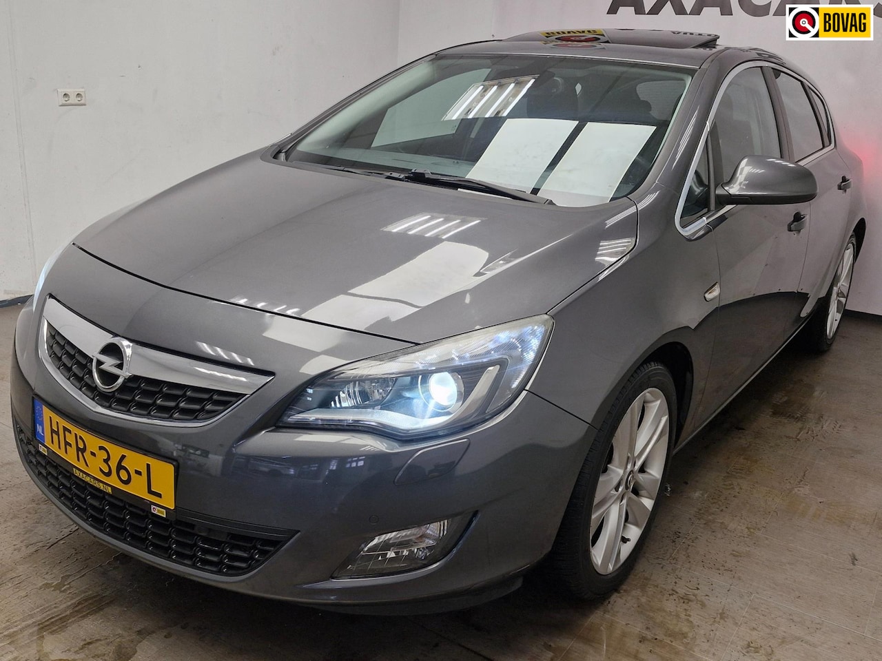 Opel Astra - 1.6 Selection BOVAG GARANTIE ! AUTOMAAT ! AIRCO ! - AutoWereld.nl