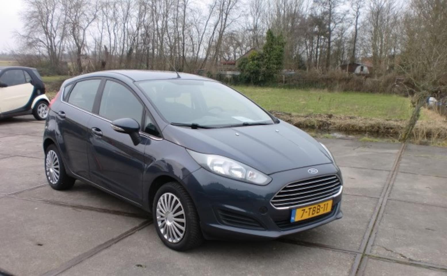 Ford Fiesta - 1.0 5DRS GRIJS BJ2014 APK1-26 AIRCO LEASE€110 - AutoWereld.nl