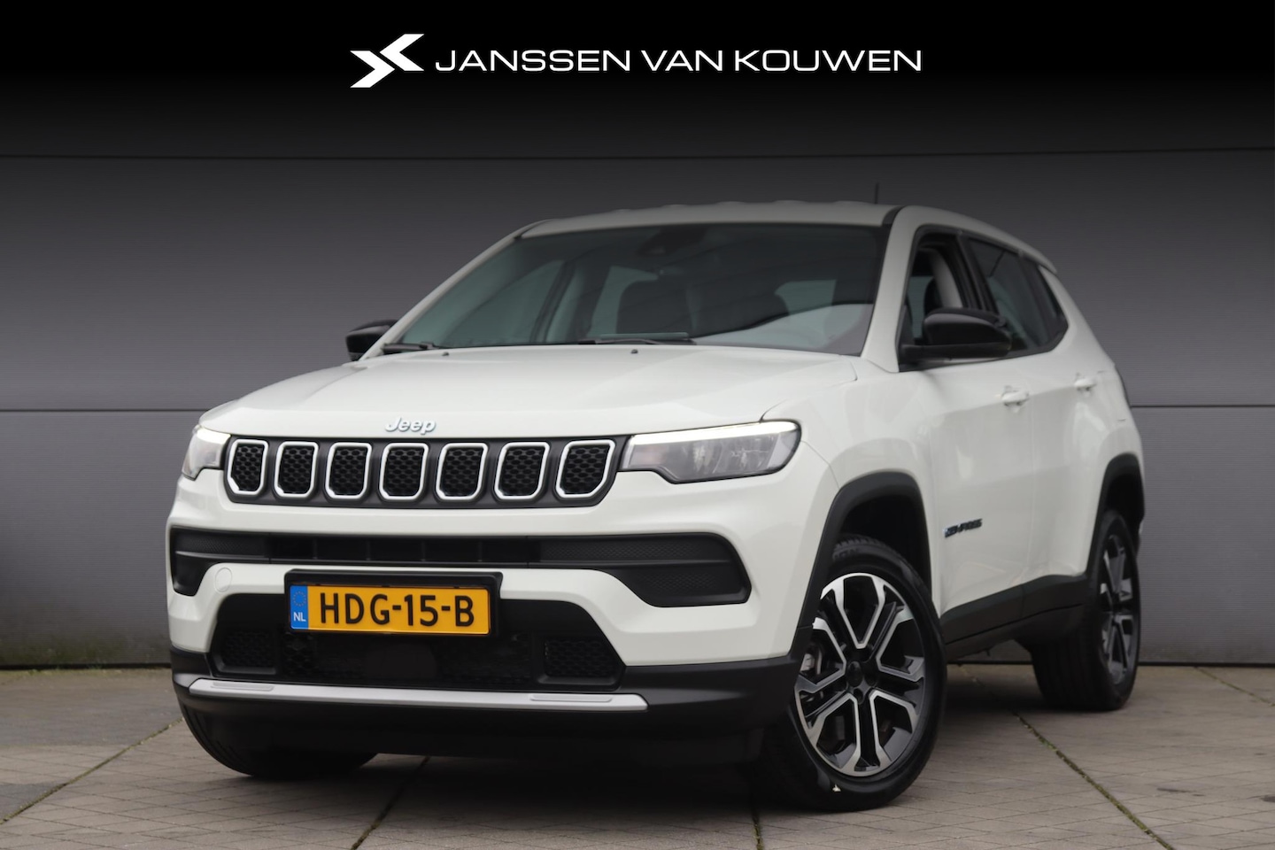 Jeep Compass - 4xe 190 Plug-in Hybrid Electric Altitude / Carplay / Camera / Keyless - AutoWereld.nl