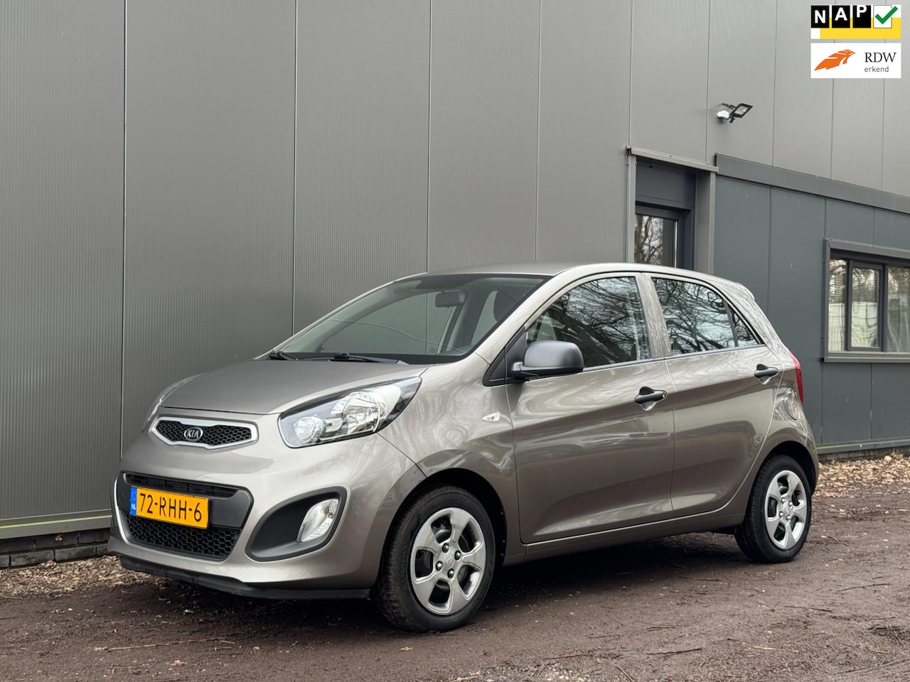 Kia Picanto - 1.0 CVVT 5 Deurs STUURBEKR|RADIO/CD|ISOFIX|NAP| - AutoWereld.nl