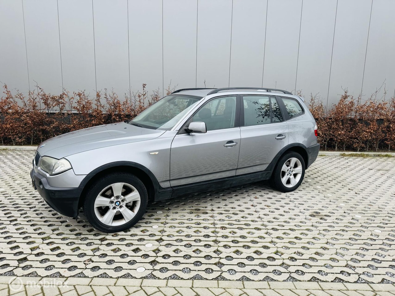 BMW X3 - 2.0i airco cruise pdc - AutoWereld.nl