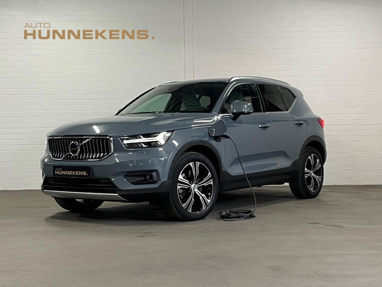 Volvo XC40 - Recharge T5 Inscription | Trekhaak | Adapt. Cruise c. | Leder | Stoelverwarming | Camera - AutoWereld.nl