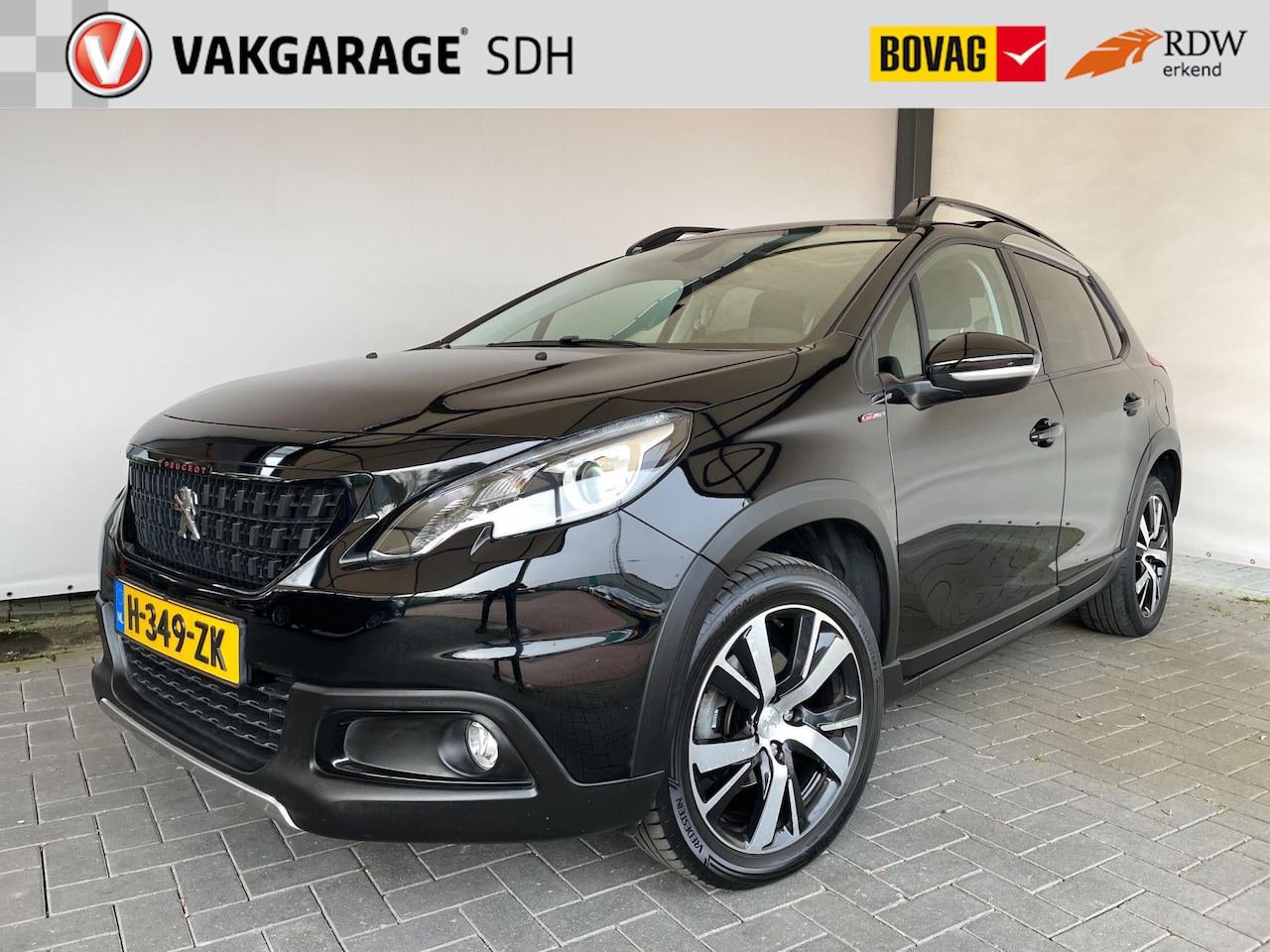 Peugeot 2008 - 1.2T GT-Line|Automaat|Trekhaak|Leder - AutoWereld.nl