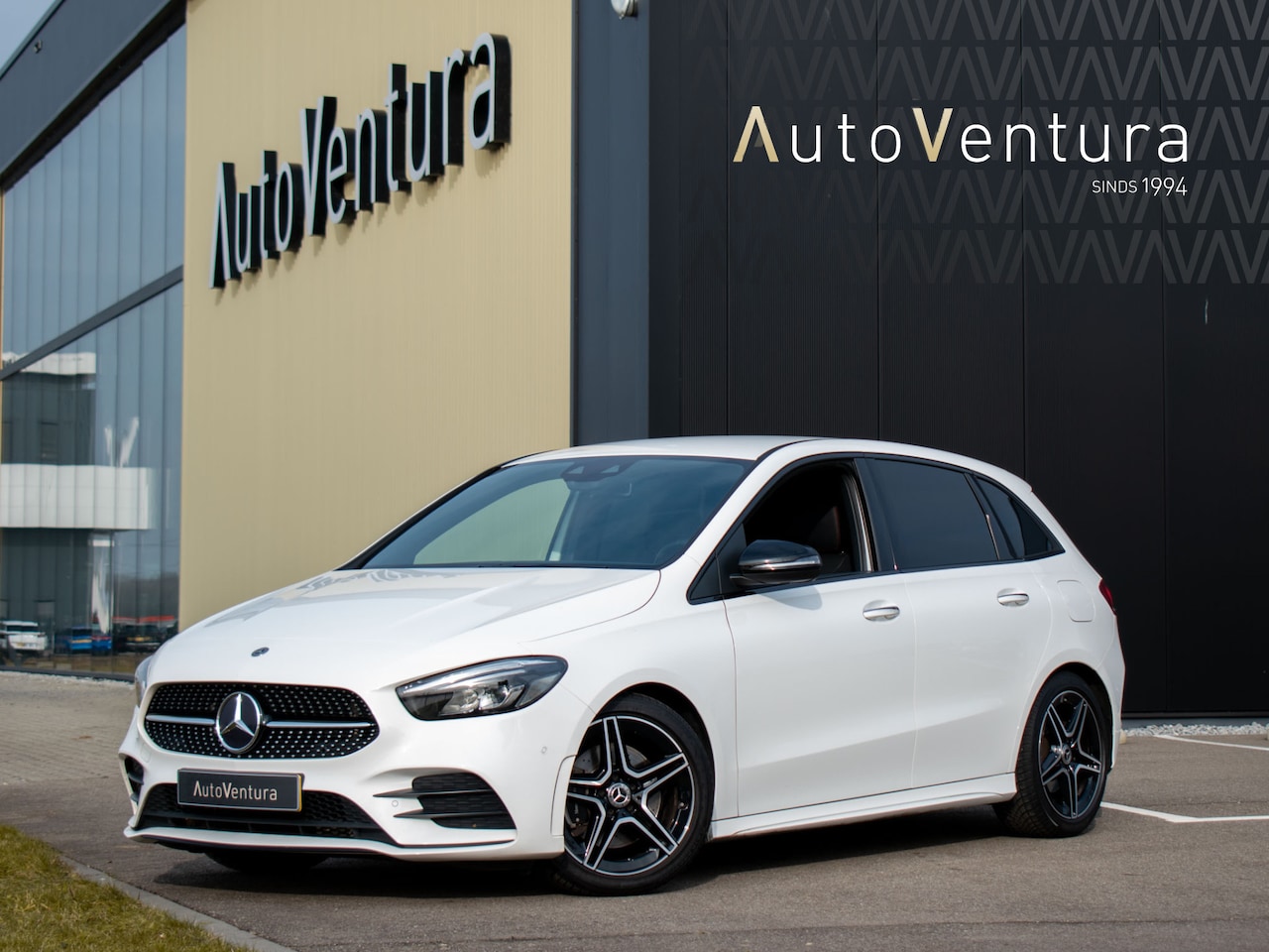 Mercedes-Benz B-klasse - 220 Launch Edition Premium | AMG-Line | 18'' | Climate | Stoelverwarming - AutoWereld.nl