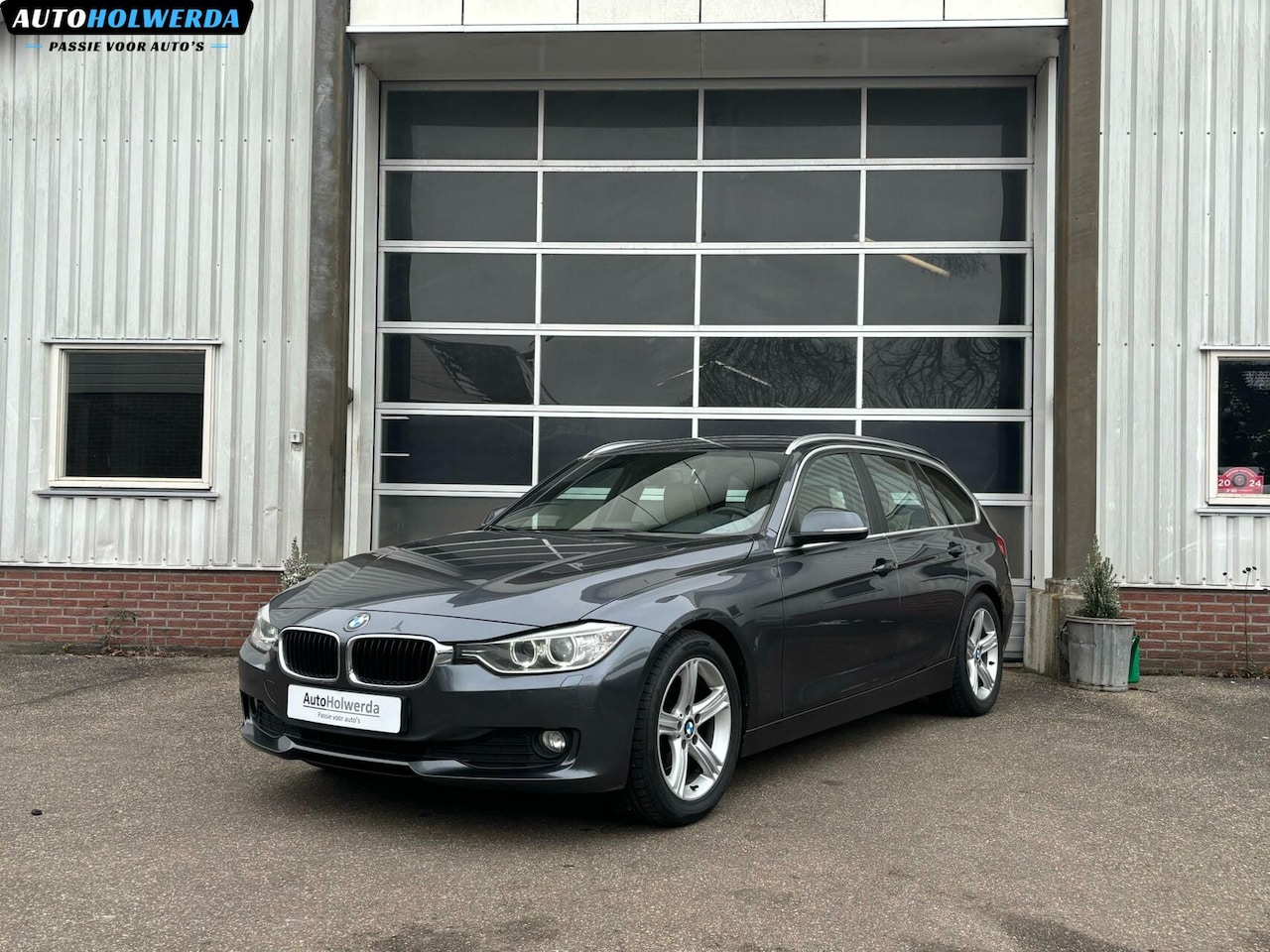 BMW 3-serie Touring - 320d EfficientDynamic Individual NL-auto - AutoWereld.nl