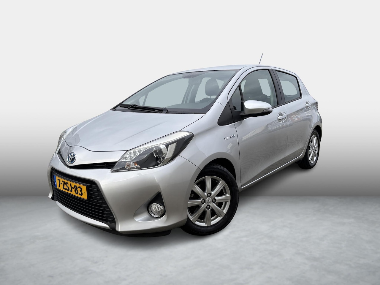 Toyota Yaris - 1.5 Full Hybrid Aspiration | Navigatie - AutoWereld.nl