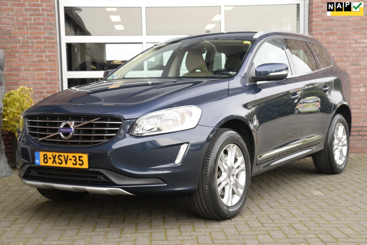 Volvo XC60 - 2.0 T5 FWD Summum | 2e Eigenaar | Dealer onderhouden | - AutoWereld.nl