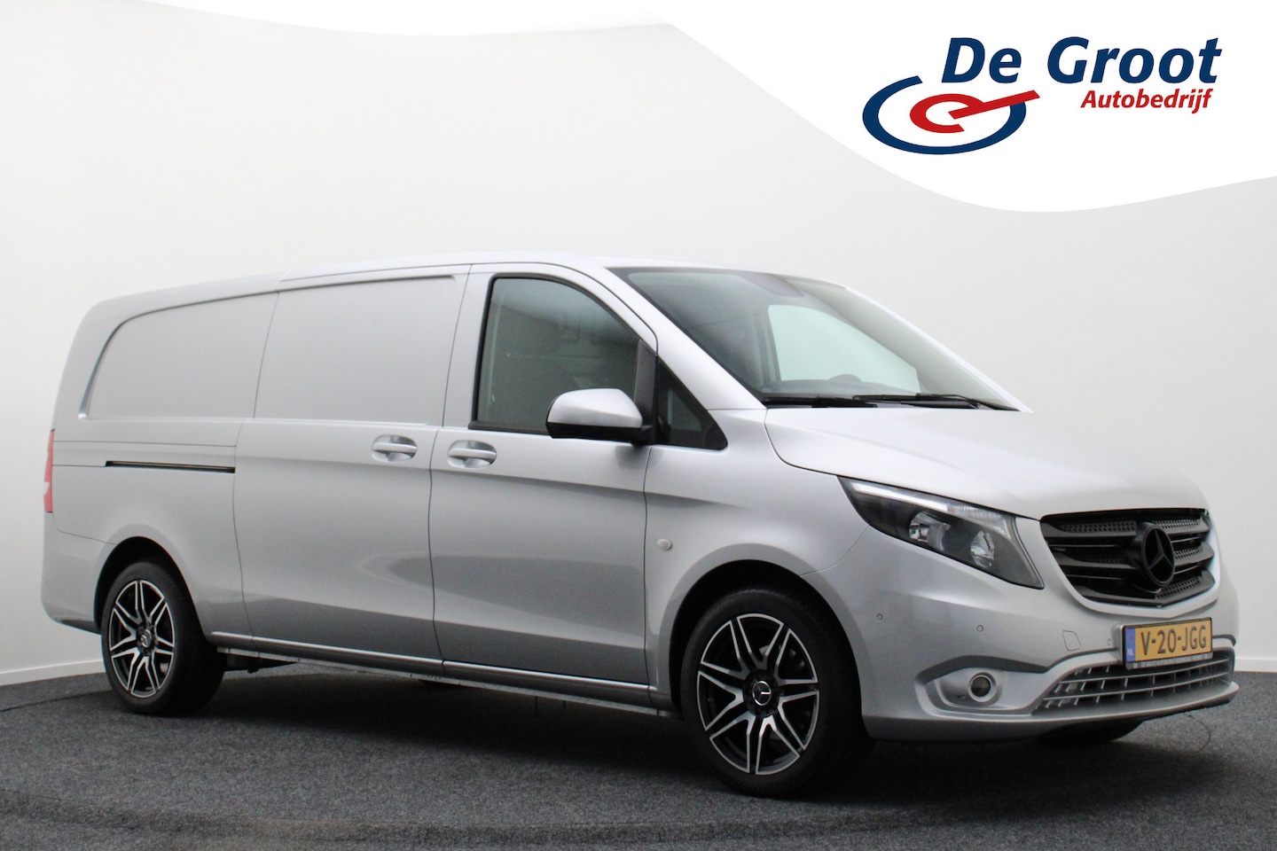 Mercedes-Benz Vito - 116 CDI Extra Lang 2x Schuifdeur, Apple CarPlay, Camera, Standkachel, Cruise, Climate, 18' - AutoWereld.nl