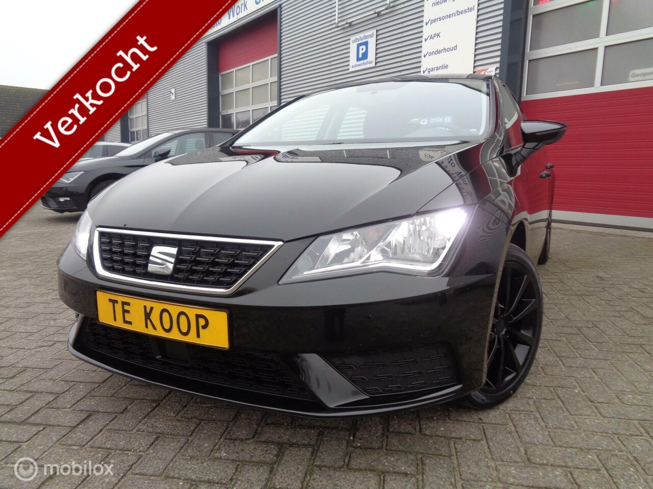 Seat Leon - 1.0 EcoTSI Reference/Airco/1st eig/Trekhaak/17''LM velgen - AutoWereld.nl