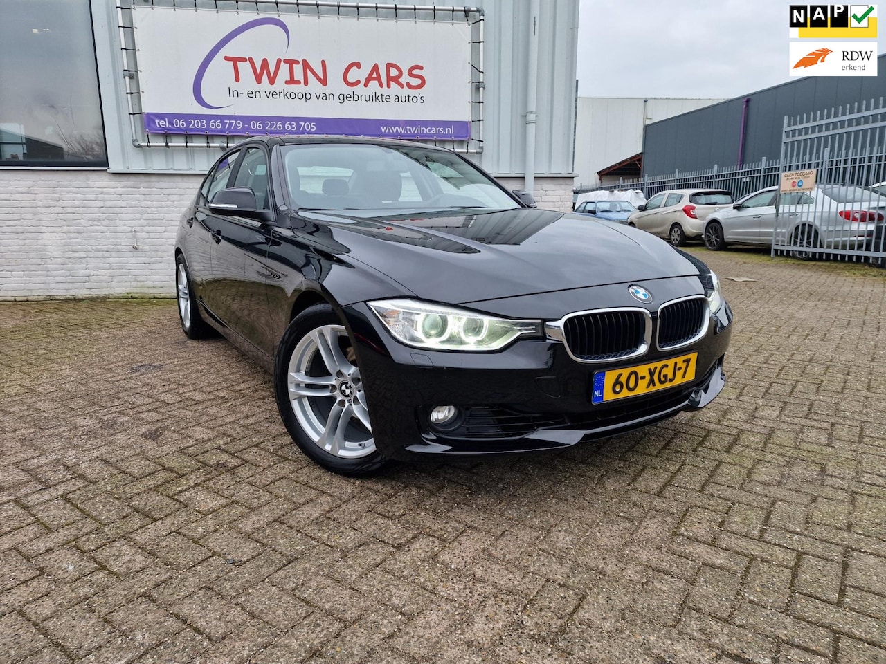 BMW 3-serie - 320i High Executive Navi Aut Xenon - AutoWereld.nl