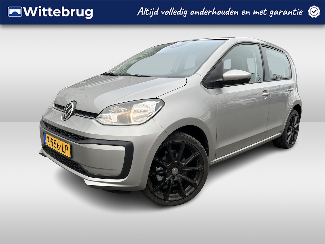 Volkswagen Up! - 1.0 Airco / Bluetooth / 17"LM Velgen / Navigatie by app Fabrieksgarantie tot 22-12-2027 of - AutoWereld.nl