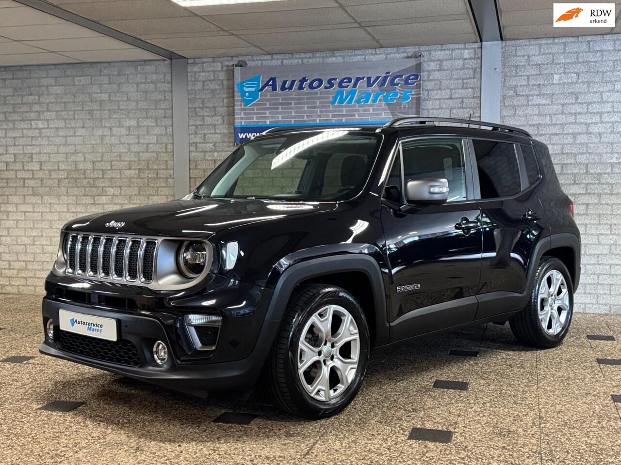 Jeep Renegade - 1.0T Limited 1.0T Limited, Navi, Pano dak, Adapt cruise, 18 inch, Keyless, Airco, PDC - AutoWereld.nl