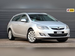 Opel Astra - 1.6 Turbo Cosmo Xenon/180PK/Eerste Eigenaar/Cruise