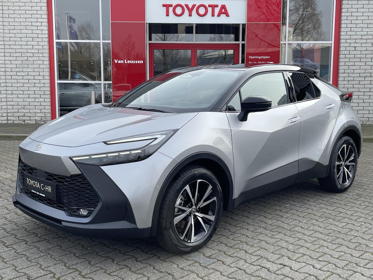 Toyota C-HR - PLUG-IN HYBRID 220 FIRST EDITION NIEUW & DIRECT LEVERBAAR!!! STOEL/STUURVERW PARK-SENSOREN - AutoWereld.nl